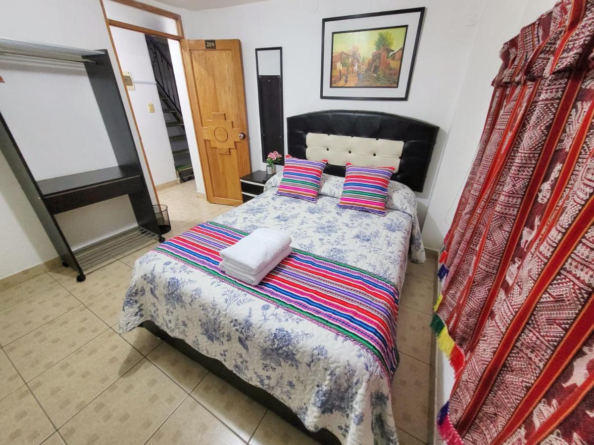 Hostal El Viajero En Олантаятамбо Екстериор снимка
